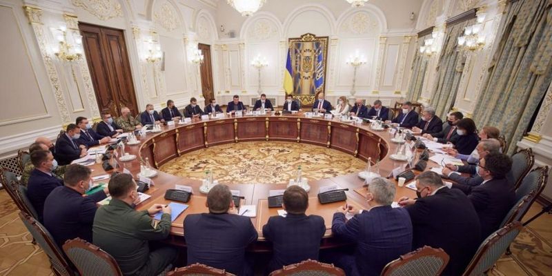 Зеленский назвал СНБО "своим оружием" для изменений в стране
