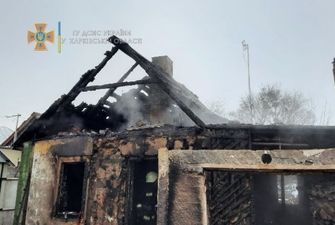В Харьковской области в частном доме вспыхнул пожар: есть жертвы