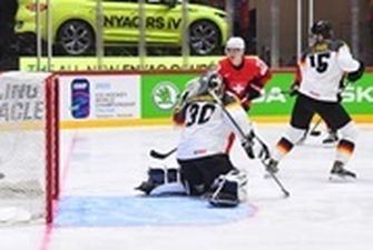Швеция и Швейцария победами завершили групповой раунд на ЧМ по хоккею