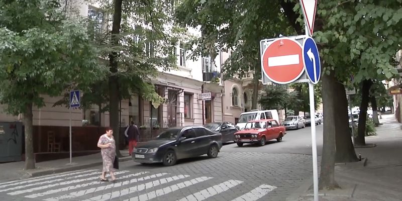 В Україні вже цієї осені з'являться нові дорожні знаки