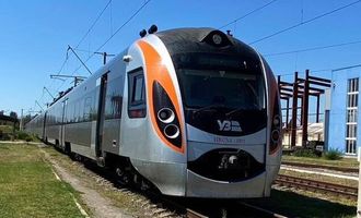 В Украине запускают "специальный" поезд по популярному маршруту: сколько стоят билеты