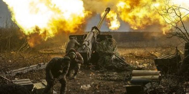 Ожесточенные бои под Бахмутом: военный эксперт объяснил, что происходит