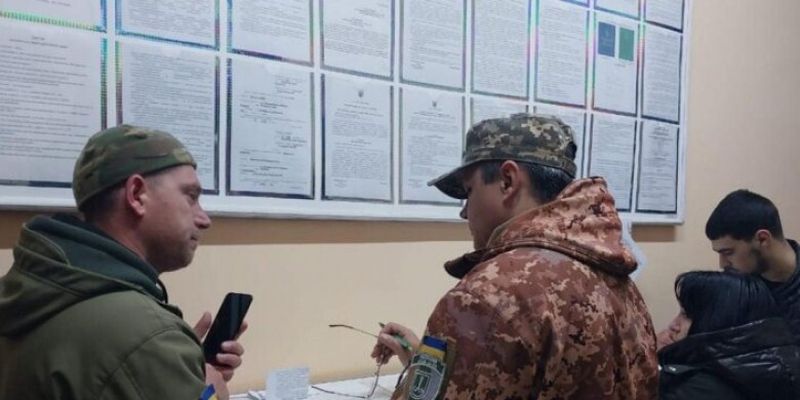 В Украине ужесточат наказания для работодателей за несоблюдение воинского учета