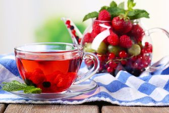 Врач: Горячий чай может ухудшить состояние при гриппе или простуде