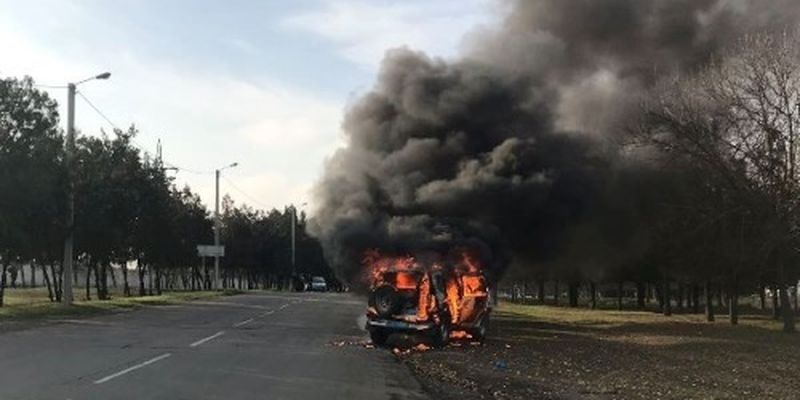 Охватило пламя прямо на ходу: с полицейским авто под Одессой произошло жуткое ЧП, фото