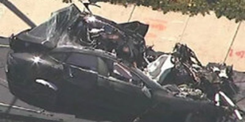 Tesla с автопилотом попала в аварию в США