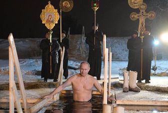 Путин сбежал с крещенских купаний и глупо оправдался