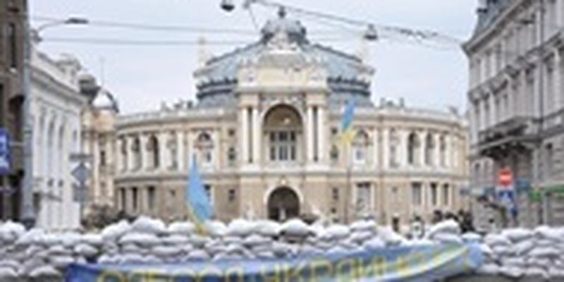 В Одессе и области объявлен длительный комендантский час