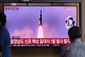 Северная Корея провела запуск баллистической ракеты