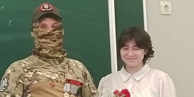 В России осужденный за склонение подростков к самоубийству провел школьникам “урок патриотизма”