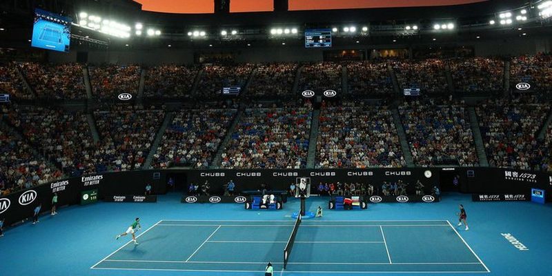Australian Open на грани срыва: более 70 теннисистов ушли на карантин
