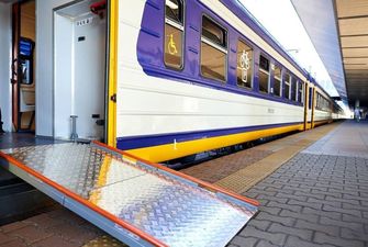 "Укрзализныця" назначила эвакуационный поезд