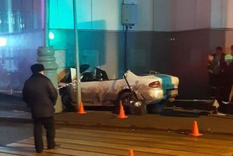 В Москве пьяный стритрейсер на Mazda вылетела на тротуар и сбил насмерть трех людей
