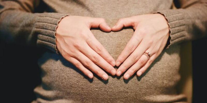 Оселедець, печінка, кава: дієтолог про деякі небезпечні продукти в раціоні вагітних