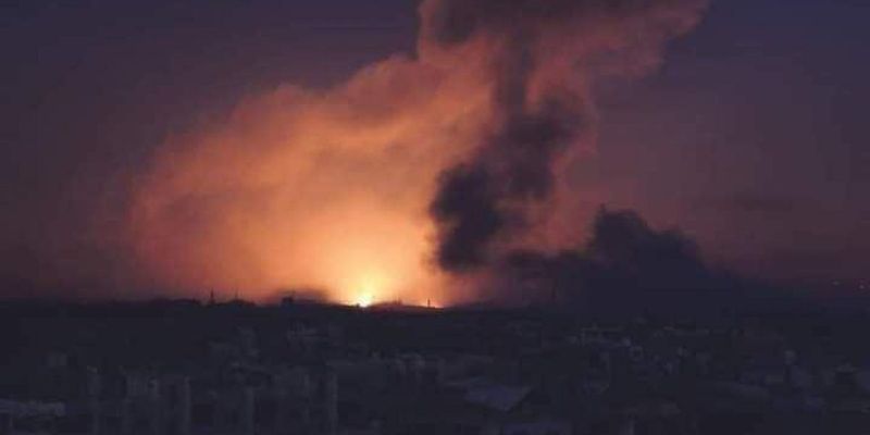 Израиль атаковал столицу: под удар попали военные объекты, есть жертвы