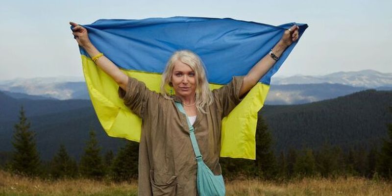 Монро, яка боялася розмовляти українською в 2014 році, показала неймовірну трансформацію: мене цькували би більше, ніж Азарова