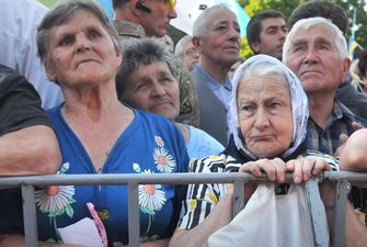 В Минсоцполитики заявили о переносе повышения пенсий для украинцев