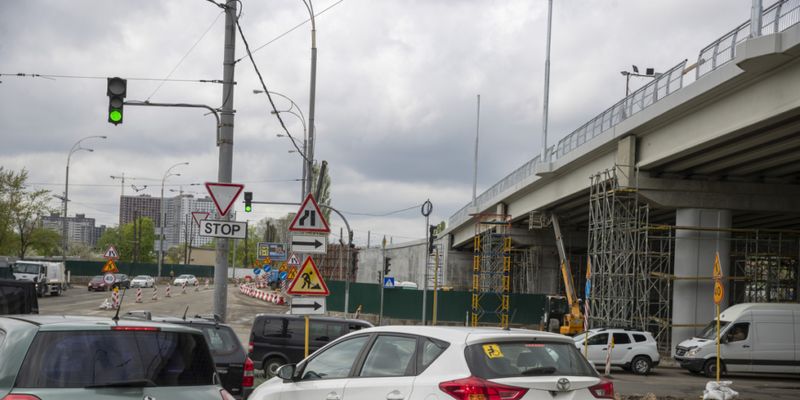 Кличко пообещал в сентябре открыть проезд по Подольско-Вознесенскому путепроводу