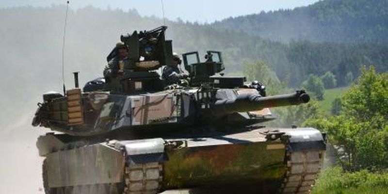 В США не исключают возможность приобрести 30 танков Abrams для Украины - АР