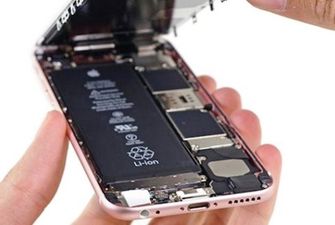 ЕС хочет заставить Apple выпускать iPhone со съёмными батареями