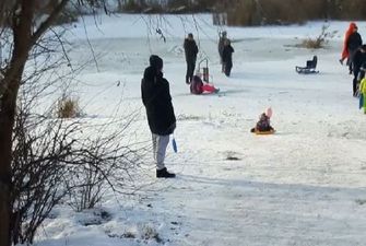 Патрульный в свой выходной спас ребенка, который провалился под лед