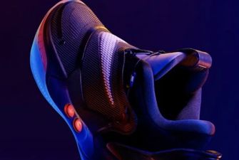 Розумні кросівки Nike Adapt BB 2.0 вміють самі шнуруватись та адаптуються під форму ноги