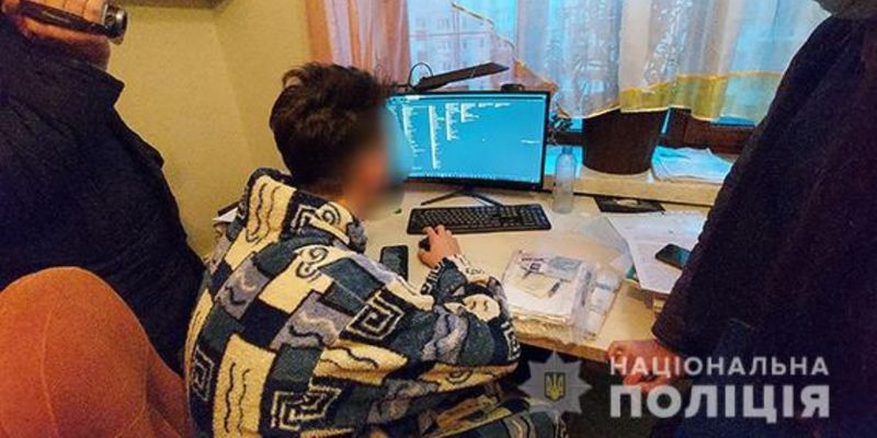 В Николаеве 15-летний хакер продавал поддельную "Дію": от ID-паспорта до Covid-сертификата