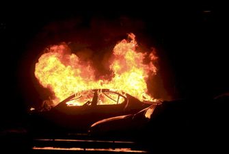 В Одеській області дотла згоріло поліцейське авто