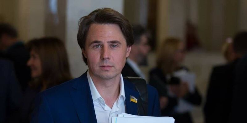 Нардеп Воронько заявил о выходе из фракции "Слуга народа" после обысков ГБР
