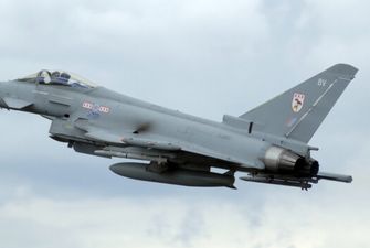 Британские истребители и самолет Джонсона вылетели на перехват российского борта