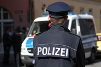 В Германии мужчина убил двух людей в поезде