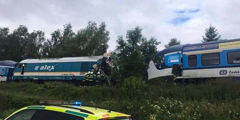 В Чехии произошла масштабная авария на железной дороге