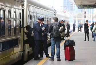 "Укрзалізниця" призначила додаткові поїзди на період осінніх канікул