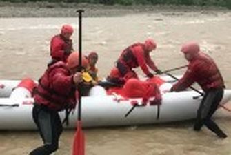 На Прикарпатті знайшли тіло 12-річного хлопчика, який впав у гірську річку