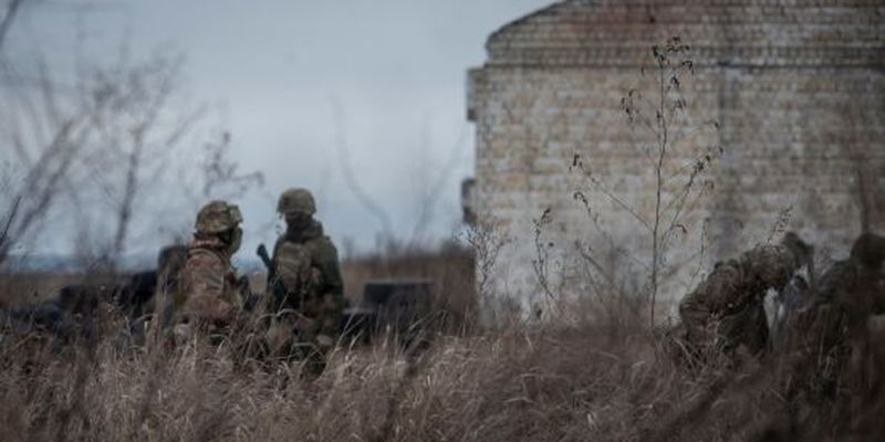 Снайпер бойовиків поранив українського бійця на Донбасі