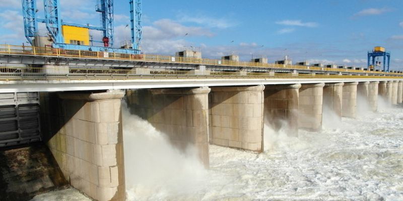 Правительство призывает международные организации направить мониторинговую миссию на Каховскую ГЭС