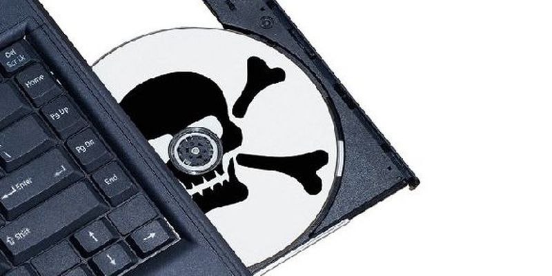 StarLightMedia та «1+1 медіа» ініціювали кримінальні провадження проти продавців піратських тюнерів