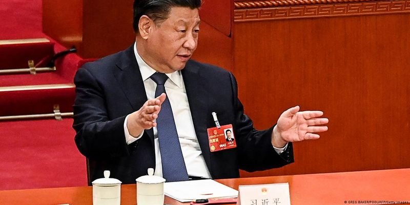Пекин отреагировал на приглашение Зеленского для Си Цзиньпина посетить Украину