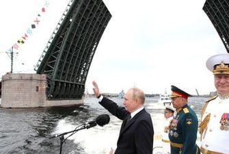 Путина снова подменили? Кремлевский диктатор удивил движениями рук