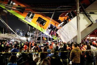 В Мехико обрушился мост-метро и рухнул поезд: названо число жертв