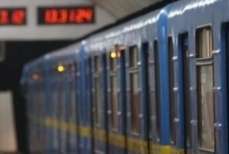 В Киеве сообщили о минировании станций метро красной ветки