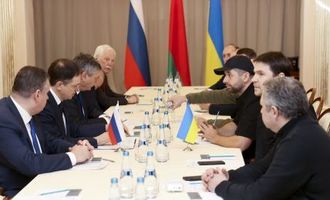 Переговоры с РФ: был бы мир, если бы Украина согласилась на требования России весной 2022-го