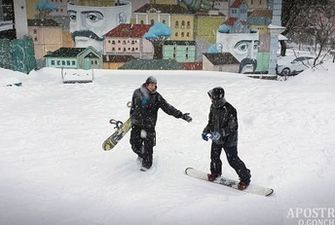 Украинцев ждут снегопады и плюсовая температура: прогноз до конца месяца
