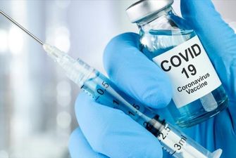 От коронавируса минимум одной дозой привиты уже более 15 млн украинцев