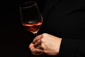 Как выбрать и пить розовое вино: правда о ценах, вкусе и происхождении