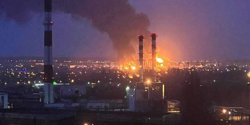 Россия в огне – горит Санкт-Петербург, Ижевск и транспорт в Москве