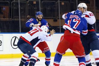 Рекорд по количеству драк: в НХЛ хоккеисты превратили матч в кулачные бои
