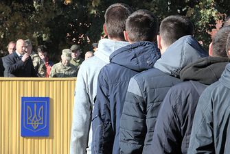 Арахамия сказал, как в Украине отменят призыв на военную службу