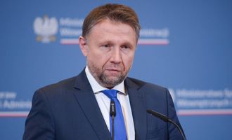 Не депортують з країни: Польща продовжить захист українських біженців, — голова МВС