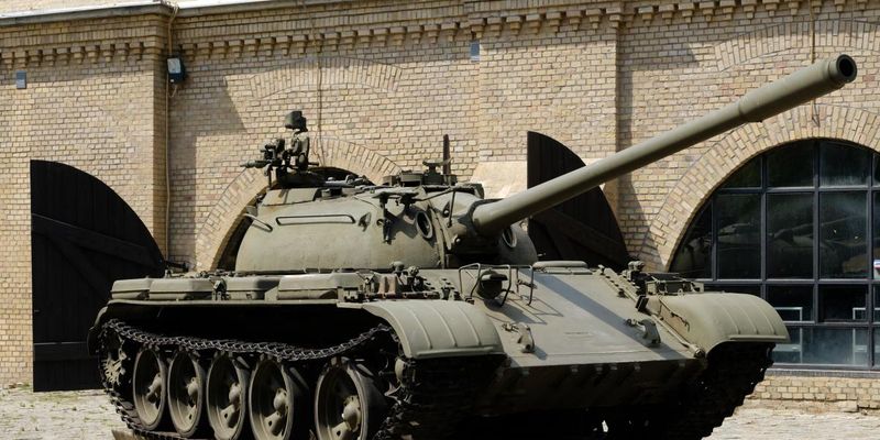У Польщі п’яний чоловік вкрав танк Т-55 і поїхав кататися вулицями